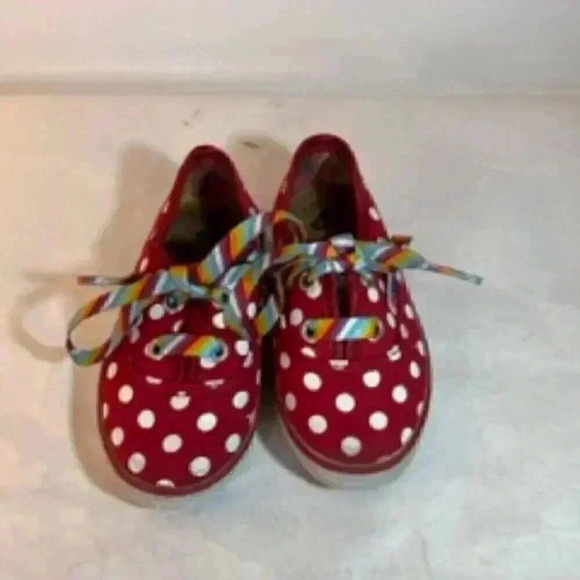 Bob’s Skechers sneakers Toddler shoes Sz 6 Red Polka Dot W/ Rainbow Laces - Picture 2 of 8